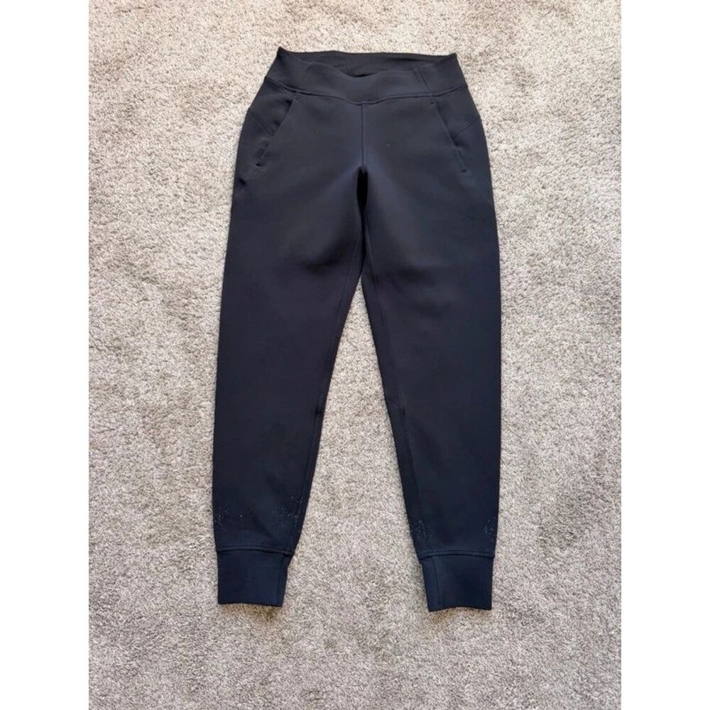 Lululemon Size 6 Embrace The Space Pant